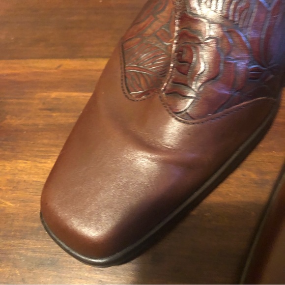 Leather Brown Slingback Shoes, Size 10 - Picture 4 of 10